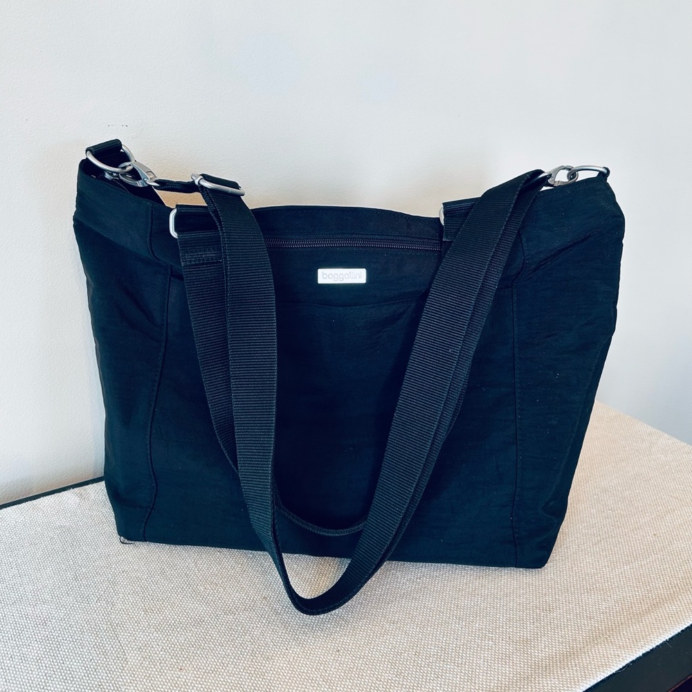 Baggallini Black Tote Bag